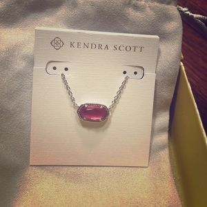 Kendra Scott necklace